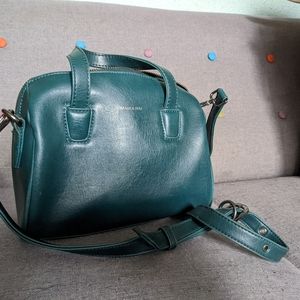 Matt & Nat Mitsuko Mini bowling bag in teal